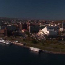В Красноярске стартует конкурс «Самый благоустроенный район города». Принять в нём участие и выиграть грант на украшение своего двора, дома, балкона может любой красноярец.